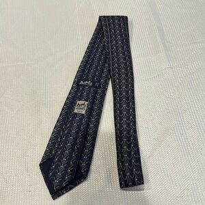 Authentic Hermes men’s silk necktie
